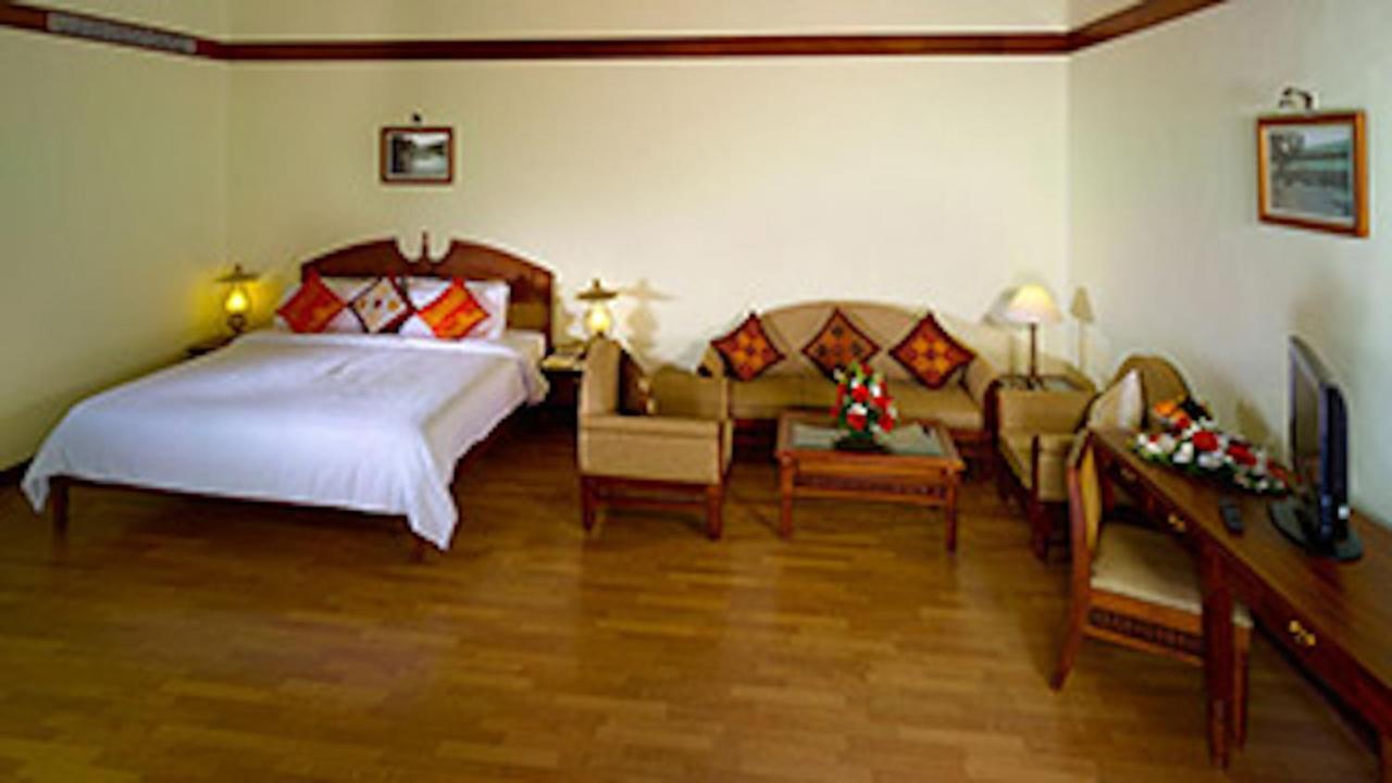 The Mascot Hotel - A Heritage Living Experience Thiruvananthapuram Exterior foto