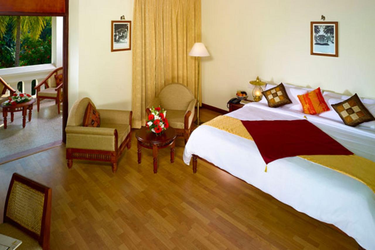 The Mascot Hotel - A Heritage Living Experience Thiruvananthapuram Exterior foto