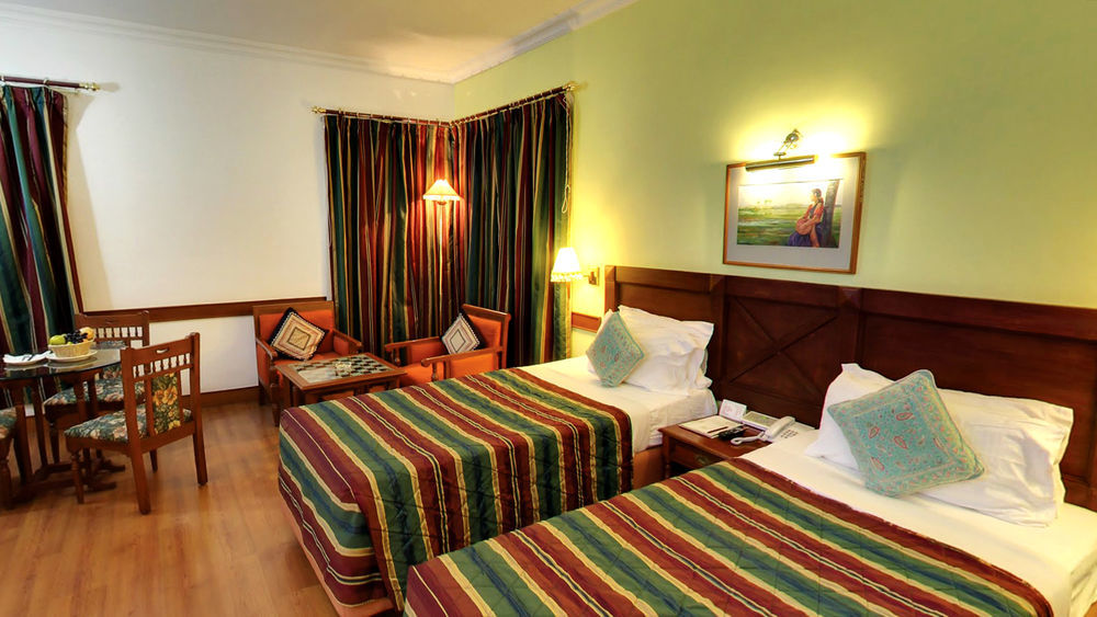 The Mascot Hotel - A Heritage Living Experience Thiruvananthapuram Exterior foto