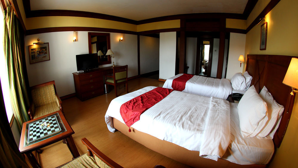 The Mascot Hotel - A Heritage Living Experience Thiruvananthapuram Exterior foto