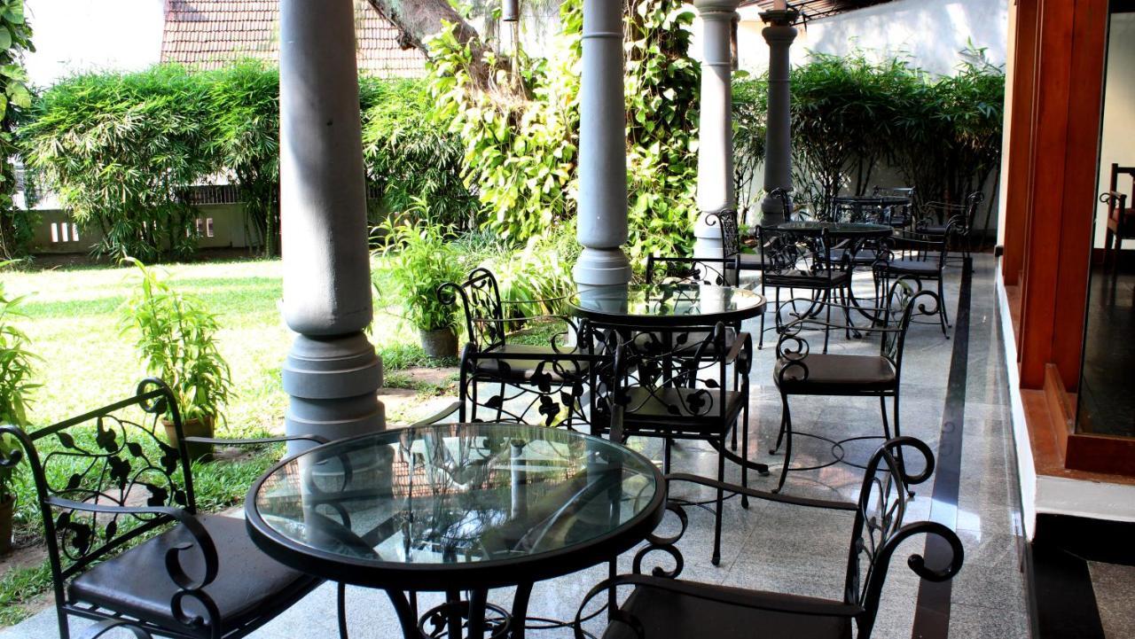 The Mascot Hotel - A Heritage Living Experience Thiruvananthapuram Exterior foto