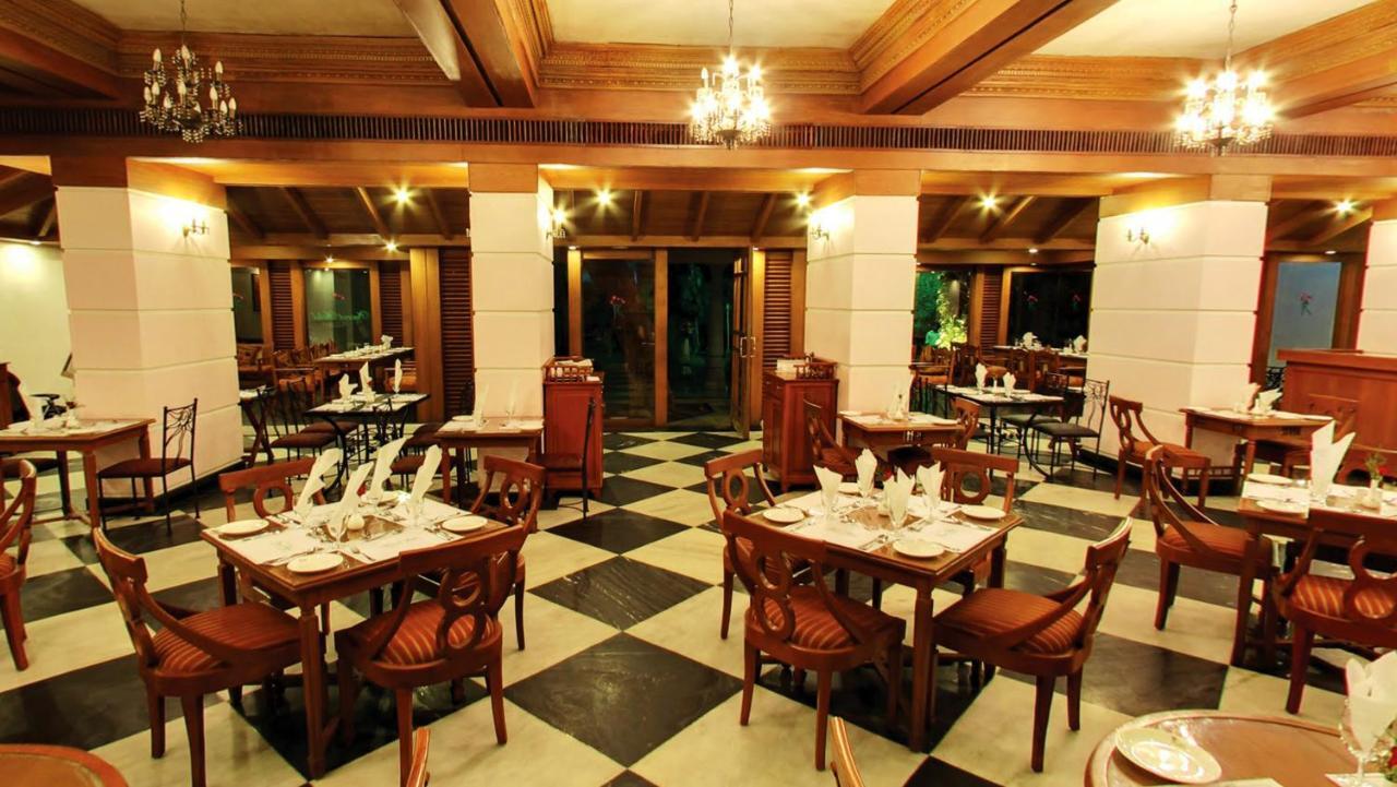 The Mascot Hotel - A Heritage Living Experience Thiruvananthapuram Exterior foto