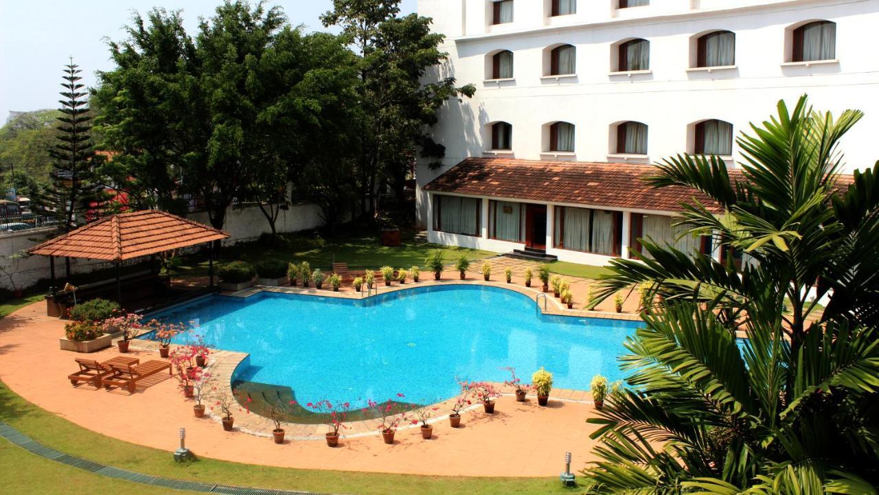 The Mascot Hotel - A Heritage Living Experience Thiruvananthapuram Exterior foto